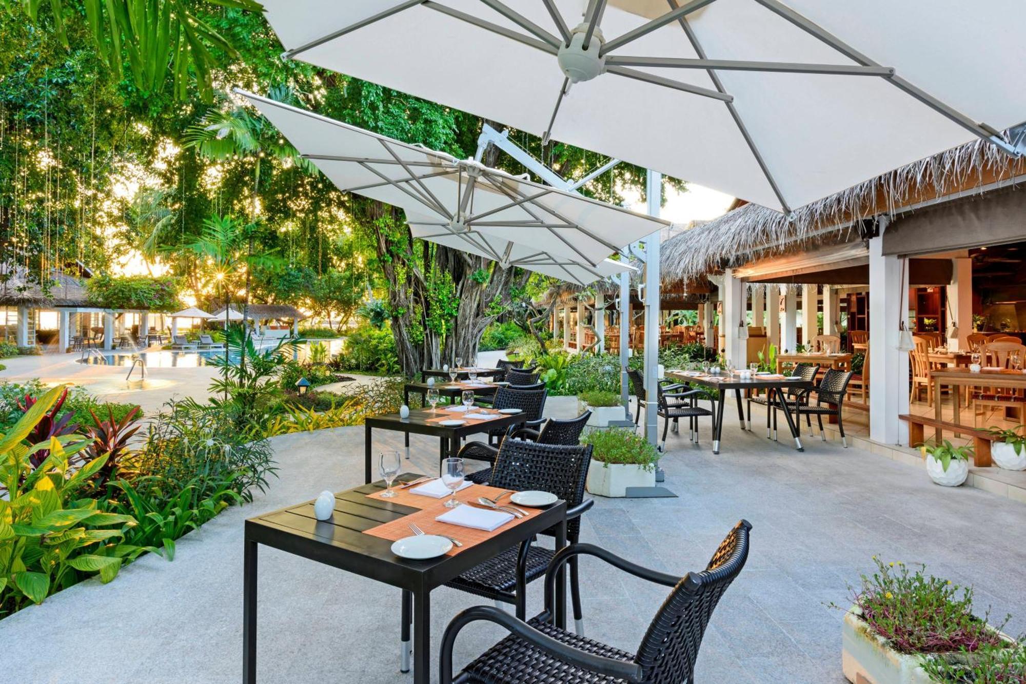 Sheraton Maldives Full Moon Resort & Spa Hulhumale Exterior foto